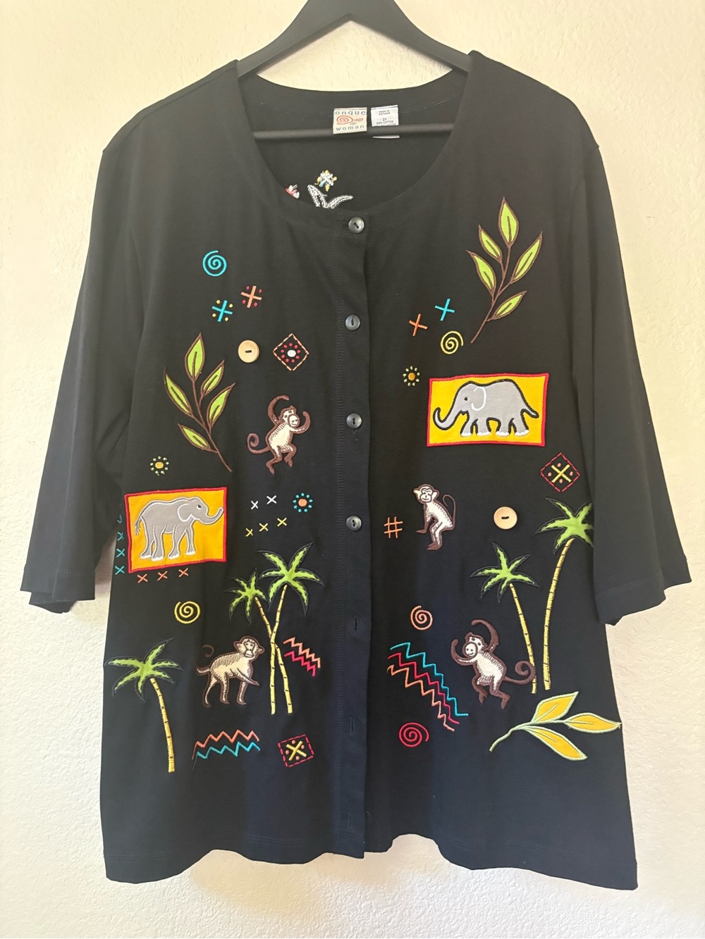 Onque Woman Black Button-Front Jacket with Colorful Jungle Embroidery